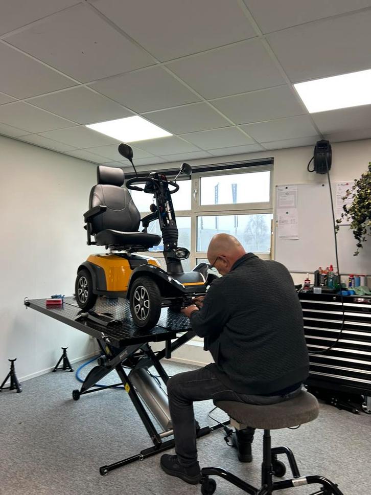 Gezocht: Rollators voor ons Sociaal Project (Dagbesteding), Diversen, Rollators, Zo goed als nieuw, Lichtgewicht, Ophalen of Verzenden