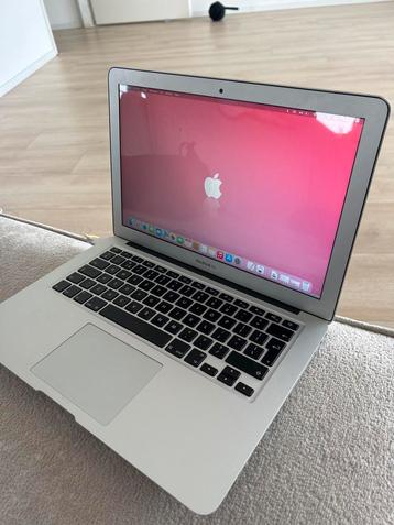 MacBook Air 13-inch (2017) - i5, 8GB RAM, 128GB SSD beschikbaar voor biedingen