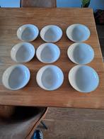 9 Beige Diepe Borden - Maia & Lucca, Huis en Inrichting, Keuken | Servies, Ophalen, Gebruikt, Bord(en), Effen