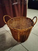 Oude rieten mand met handvatten, Huis en Inrichting, Woonaccessoires | Schalen en Manden, Ophalen, Gebruikt, Mand, Rond