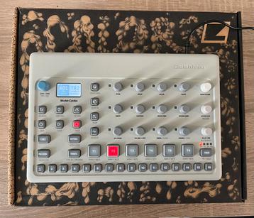 Elektron Model:Cycles beschikbaar voor biedingen