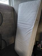 GRATIS matras, Huis en Inrichting, Slaapkamer | Matrassen en Bedbodems, 90 cm, Eenpersoons, Ophalen of Verzenden, Zo goed als nieuw