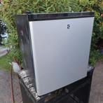 Camping koelkastje, Huis en Inrichting, Kasten | Vitrinekasten, Ophalen, Minder dan 50 cm, Met deur(en), Minder dan 100 cm