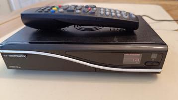 Dreambox DM800 HD SE PVR met adapter en afstandbediening beschikbaar voor biedingen