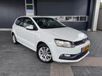 Volkswagen Polo 1.0 2015 Wit| dealer onderhouden, Auto's, 74 pk, Wit, Handgeschakeld, 3 cilinders