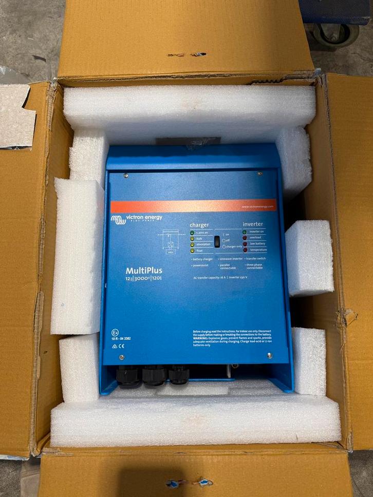 Victron Multiplus 12/3000 | z.g.a.n. | omvormer en lader, Caravans en Kamperen, Camper-accessoires, Zo goed als nieuw, Ophalen