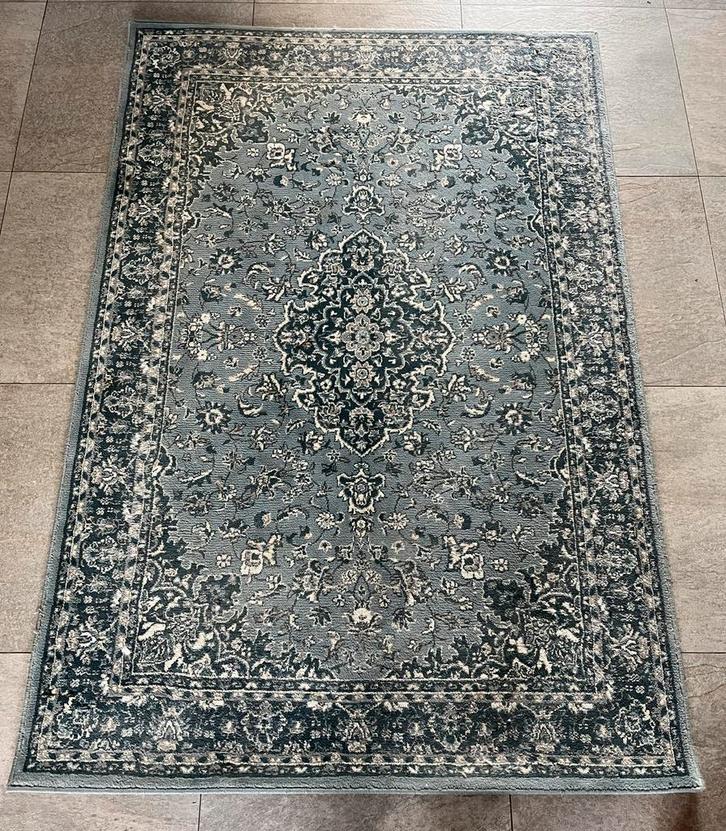 IKEA VEDBÄK Vloerkleed, laagpolig, blauw, 133x195 cm, Huis en Inrichting, Stoffering | Tapijten en Kleden, Gebruikt, 100 tot 150 cm
