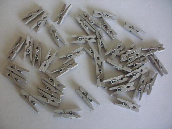 4935F- Set 40x HOUTEN Kleine KNIJPERTJE GRIJS, Hobby en Vrije tijd, Knutselen, Nieuw, Materiaal, Ophalen of Verzenden