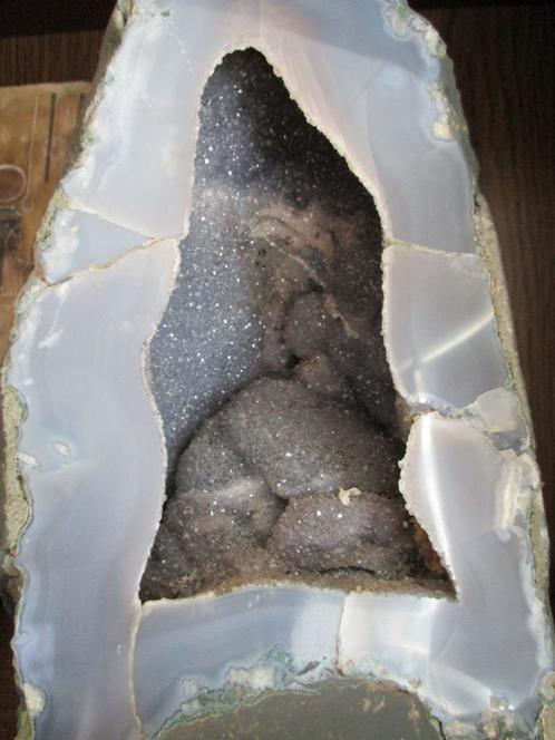 Agaat - geode met kristallen 5,8kg, Verzamelen, Mineralen en Fossielen, Mineraal, Ophalen of Verzenden