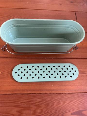 Leuke bak voor in de keuken of creatief beschikbaar voor biedingen