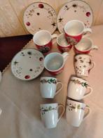 Albert Heijn Kerst servies., Ophalen of Verzenden, Zo goed als nieuw, Overige stijlen, Kop(pen) en/of Schotel(s)