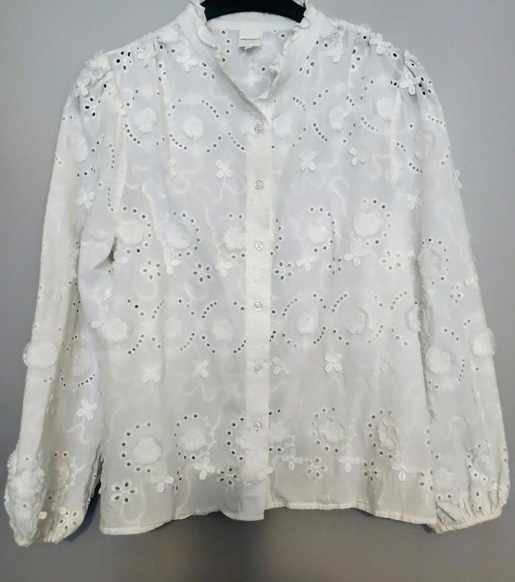 Josephine & Co broderie blouse - als nieuw!, Kleding | Dames, Blouses en Tunieken, Zo goed als nieuw, Maat 42/44 (L), Wit, Ophalen of Verzenden