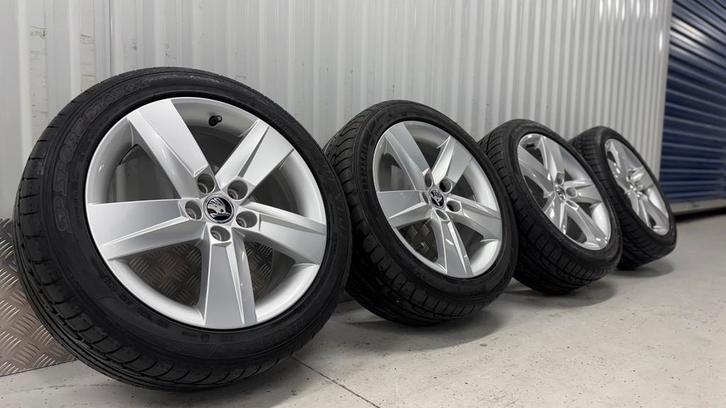 Skoda Fabia 16 Inch Velgen 5x100 Polo Ibiza, Auto-onderdelen, Banden en Velgen, Banden en Velgen, Zomerbanden, 16 inch, 215 mm