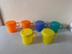 NIEUWSTAAT 6 bekers met handvat en deksel van TUPPERWARE, Ophalen of Verzenden, Zo goed als nieuw, Groen, Beker of Kan