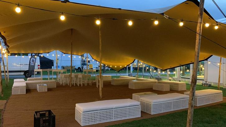 Stretchtent huren 6,0m x 10,5m, incl op- en afbouw!!, Tuin en Terras, Partytenten, Nieuw, 8 meter of meer, 6 meter of meer, Ophalen of Verzenden