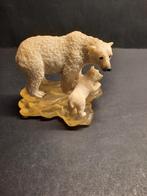 IJsbeer beeld van kunststof, Ophalen of Verzenden, Gebruikt, Dier