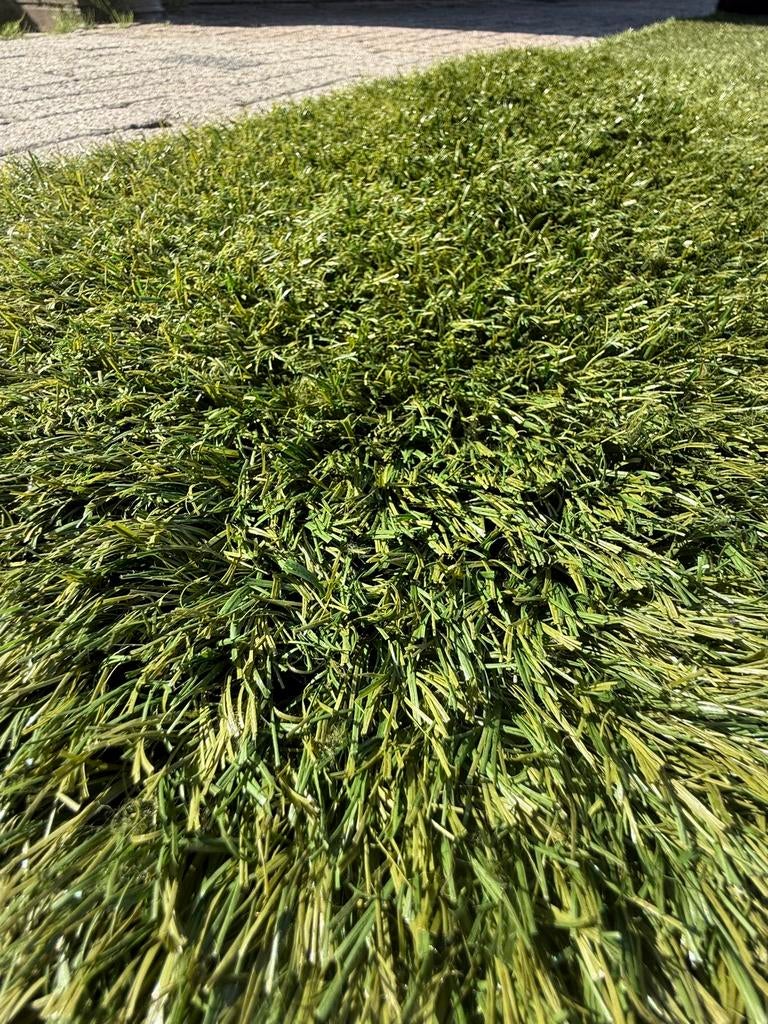 Gebruikt kunstgras €10,- per vierkante meter, Ophalen of Verzenden, Gebruikt, 20 m² of meer