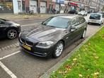 BMW 5-Serie 2.0 D 520 120KW Touring AUT 2012 Bruin, Auto's, BMW, Te koop, Geïmporteerd, 5 stoelen, 163 pk