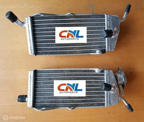 Radiateur Yamaha YZ125 YZ125K YZ125L 1983 radiator, Motoren, Onderdelen | Yamaha, Nieuw, Ophalen of Verzenden