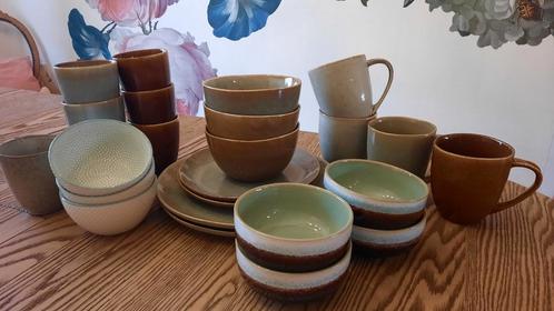 Mooi groen beige bruin wit servies glazuur, Huis en Inrichting, Keuken | Servies, Gebruikt, Compleet servies, Overige stijlen