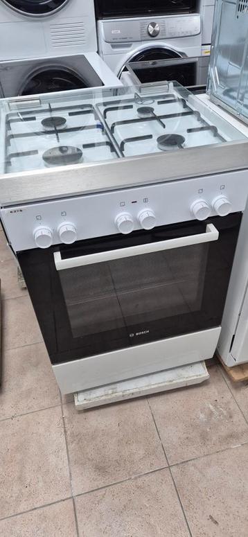 Bosch gasfornuis met hete luchtoven  beschikbaar voor biedingen