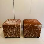 2x poef met koeienhuid, Ophalen, Zo goed als nieuw, Minder dan 50 cm