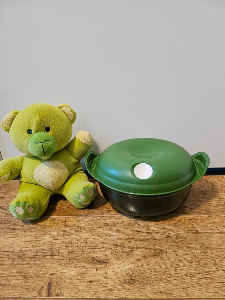 Tupperware nieuwe groene micropop magnetronschaal 1,5 liter, Huis en Inrichting, Keuken | Tupperware, Nieuw, Bak of Kom, Groen