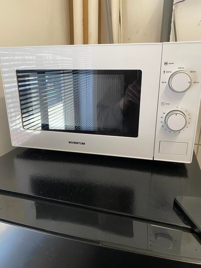 Inventim magnetron, Witgoed en Apparatuur, Magnetrons, Minder dan 45 cm, Ophalen of Verzenden, Draaiplateau, Vrijstaand