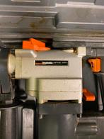 Boormachine met oliepomp - Weinig gebruikt, Ophalen of Verzenden, Zo goed als nieuw, 400 tot 600 watt, Boormachine