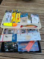 Gevulde viskoffer met Roofvis accessoires, Ophalen of Verzenden, Overige typen
