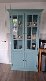 Oud groen vitrine kast, Huis en Inrichting, Kasten | Buffetkasten, Ophalen of Verzenden, Zo goed als nieuw, 25 tot 50 cm