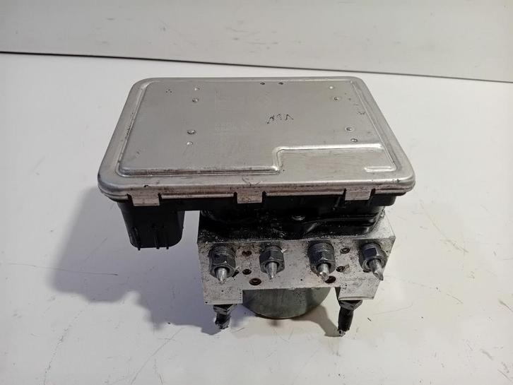 Abs pomp Renault Trafic, Auto-onderdelen, Remmen en Aandrijving, Renault, Gebruikt, Herkomst onderdeel bekend, 12 maanden garantie
