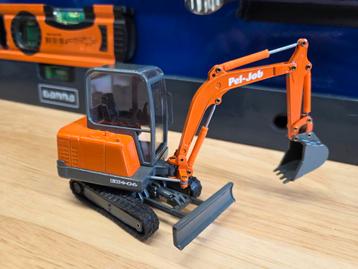 Pel-Job EB406 Graafmachine 1:35 CEF Nzg Conrad Motorart  beschikbaar voor biedingen