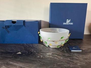 Swarovski schaal leave  beschikbaar voor biedingen