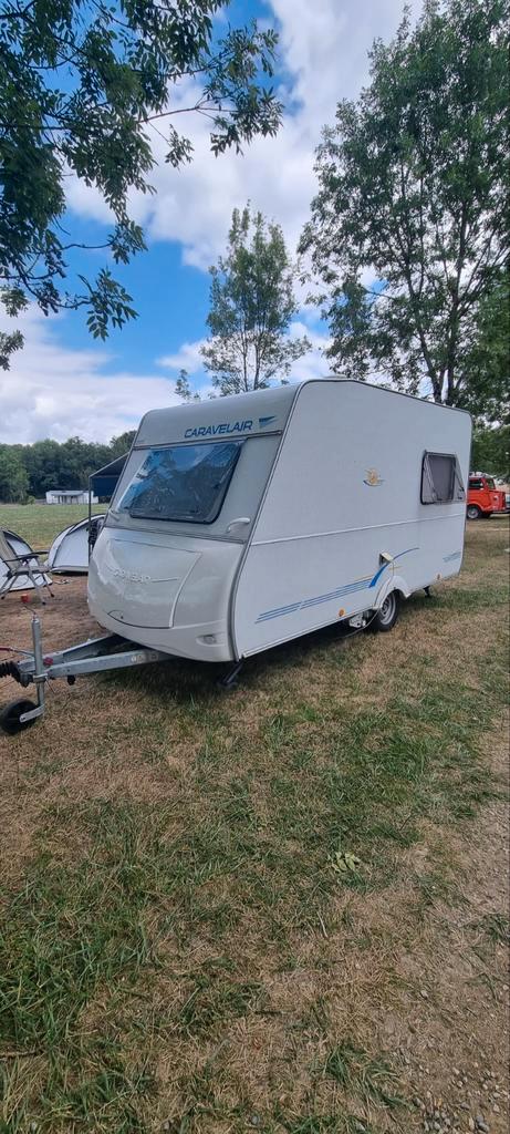 Caravalair 390 Antares luxe, Caravans en Kamperen, Caravans, Particulier, tot en met 4, Treinzit, Caravelair, Vast bed, Mover