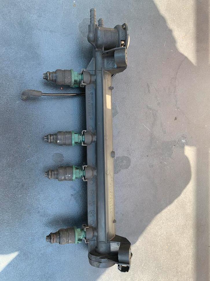 Golf 5 1.6 audi a3 1.8 20v skoda fabia 2.0 injectoren, Auto diversen, Auto-accessoires, Gebruikt, Ophalen of Verzenden