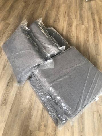 3 sets grijze tuinkussens, 60x60 en 60x40 nieuw beschikbaar voor biedingen
