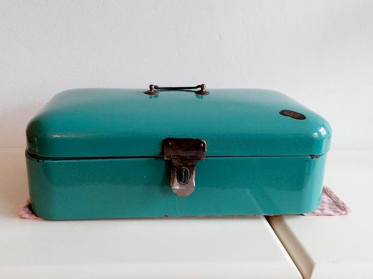 Emaille zeegroen petrol turquoise deksel doos (brood), Antiek en Kunst, Antiek | Emaille, Ophalen