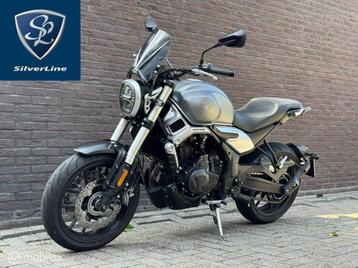 Voge 500 AC (Advanced Classic) bj. 2022, als nieuw! beschikbaar voor biedingen