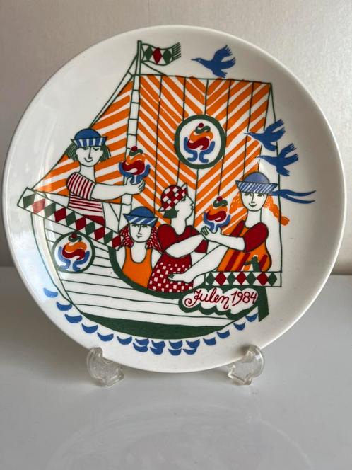 Zeldzaam Noors Figgjo Bord Hennig Olsen Ijsfabriek Julen ‘84, Antiek en Kunst, Antiek | Wandborden en Tegels, Ophalen of Verzenden
