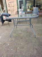 Gratis Lichtgrijze tuintafel, Tuin en Terras, Tuintafels, Ophalen of Verzenden, Gebruikt, Vierkant, Metaal