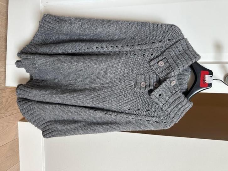 Bijenkorf poncho – grijs, wol maat M, Kleding | Dames, Truien en Vesten, Zo goed als nieuw, Maat 38/40 (M), Grijs, Ophalen of Verzenden