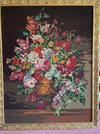 Prachtig groot borduurwerk bokaal met bloemen vaas boeket, Hobby en Vrije tijd, Borduren en Borduurmachines, Overige typen, Ophalen of Verzenden