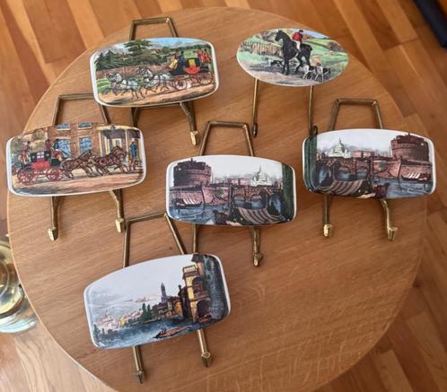 Set van 6 vintage Italiaaanse keramieken wandhaken (kapstok), Antiek en Kunst, Curiosa en Brocante, Ophalen of Verzenden