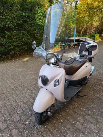 La Souris Retro Scooter - Alarm, Sleutelloos, Weinig KM! beschikbaar voor biedingen