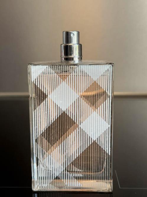 Burberry britt for her 100ml eau de toilette nog 95ml in, Sieraden, Tassen en Uiterlijk, Uiterlijk | Parfum, Zo goed als nieuw