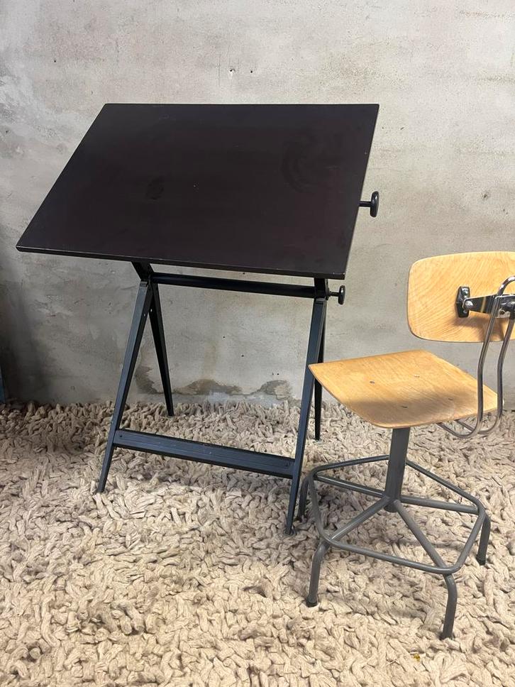 Ahrend, de Cirkel Tekentafel Reply, Rietveld Kramer, Doe-het-zelf en Verbouw, Tekentafels, Gebruikt, Minder dan 130 cm, Ophalen