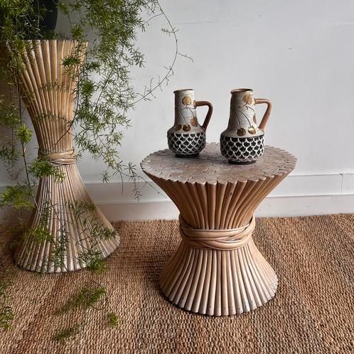 McGuire Rotan bamboe salontafel bijzettafel vintage, Huis en Inrichting, Tafels | Bijzettafels, Rond, Minder dan 55 cm, Hout, Ophalen