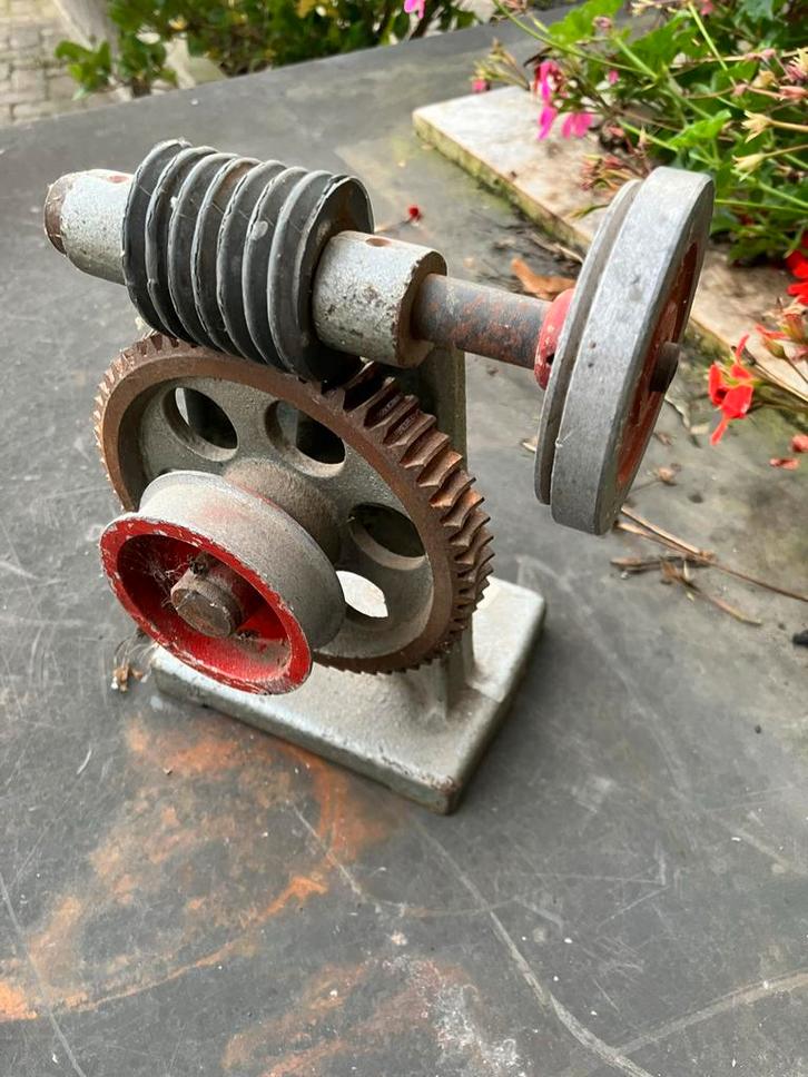 Leuk worm en wormwiel schoolmodel, Antiek en Kunst, Antiek | Gereedschap en Instrumenten, Ophalen of Verzenden
