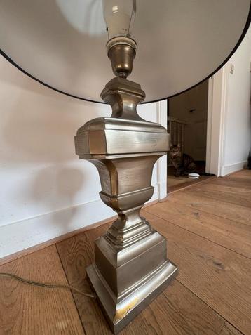 Antieke Robuuste Tafellamp - Uniek Stuk! beschikbaar voor biedingen